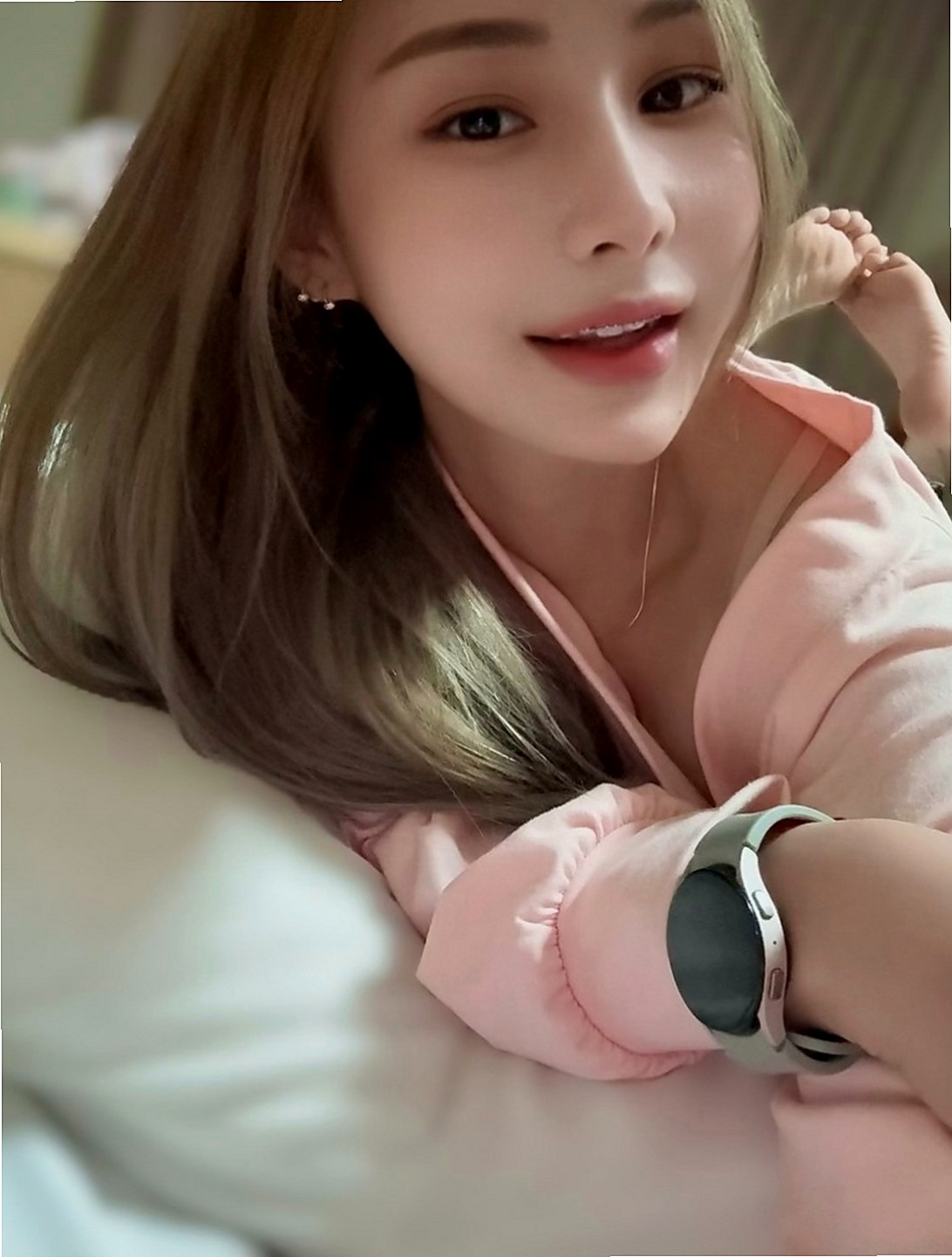新興好茶外送:可彤 |按摩小妹|168cm|48kg|E杯|18y|